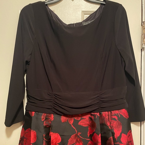 Jessica Howard cocktail dress - Picture 2 of 5